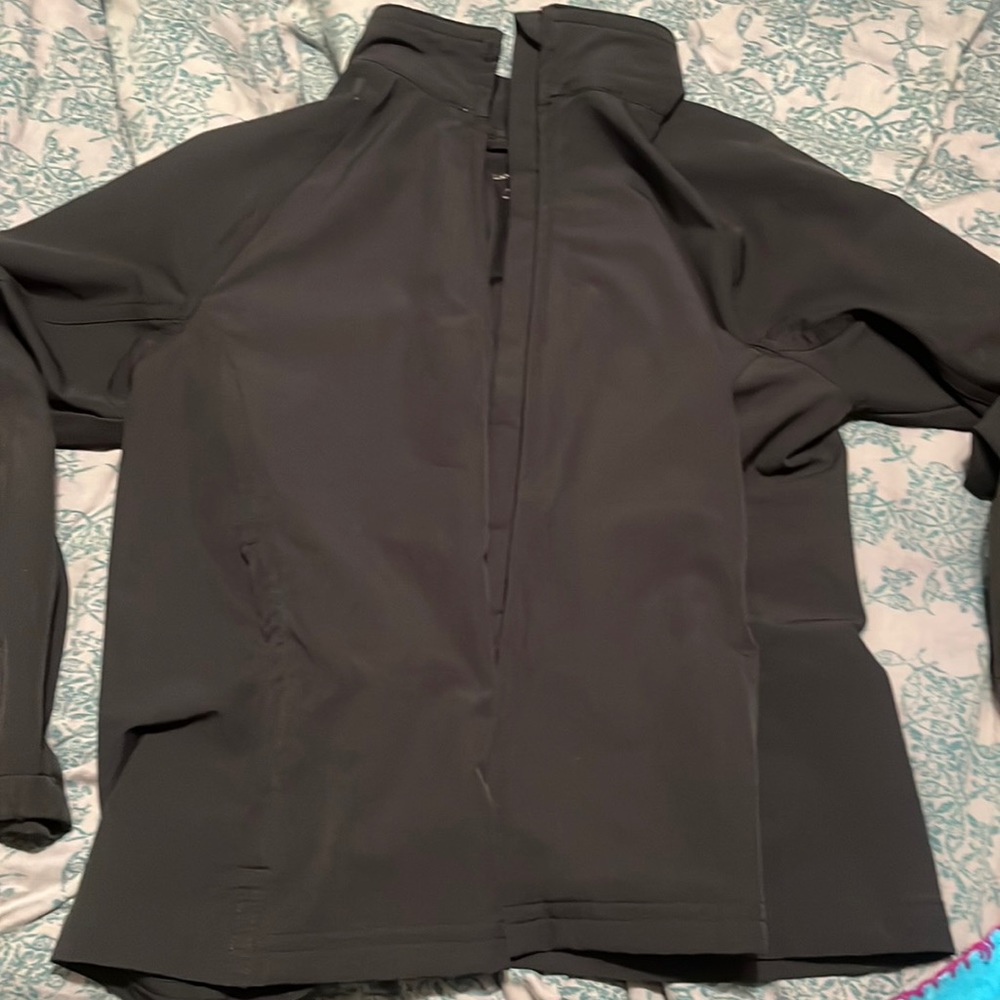 Athletic lightweight jacket 🧥 Lands End, size large